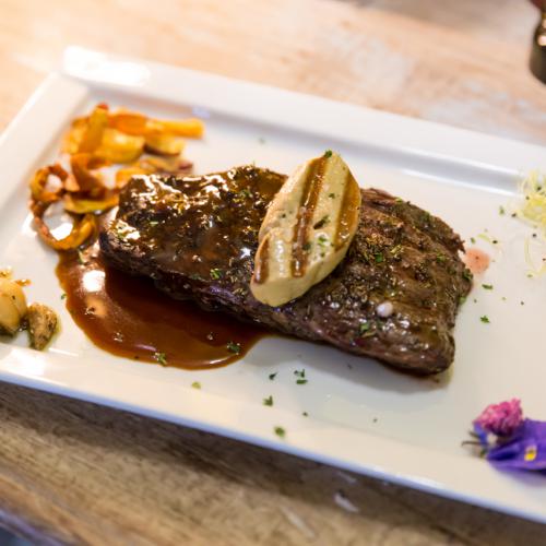 OQG RESTAURANT- PLAINE DES CAFRES - RÉUNION/ Fillet of beef with pan-fried foie gras
